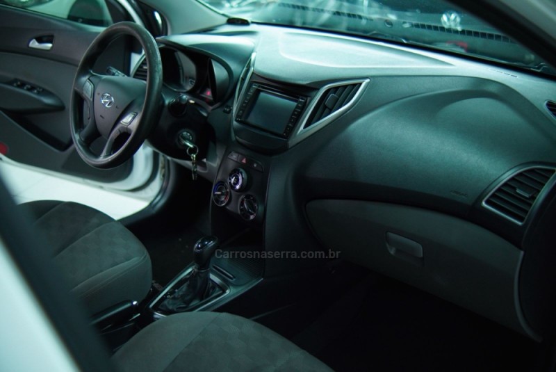 HB20S 1.6 COMFORT PLUS 16V FLEX 4P AUTOMÁTICO - 2017 - CAXIAS DO SUL