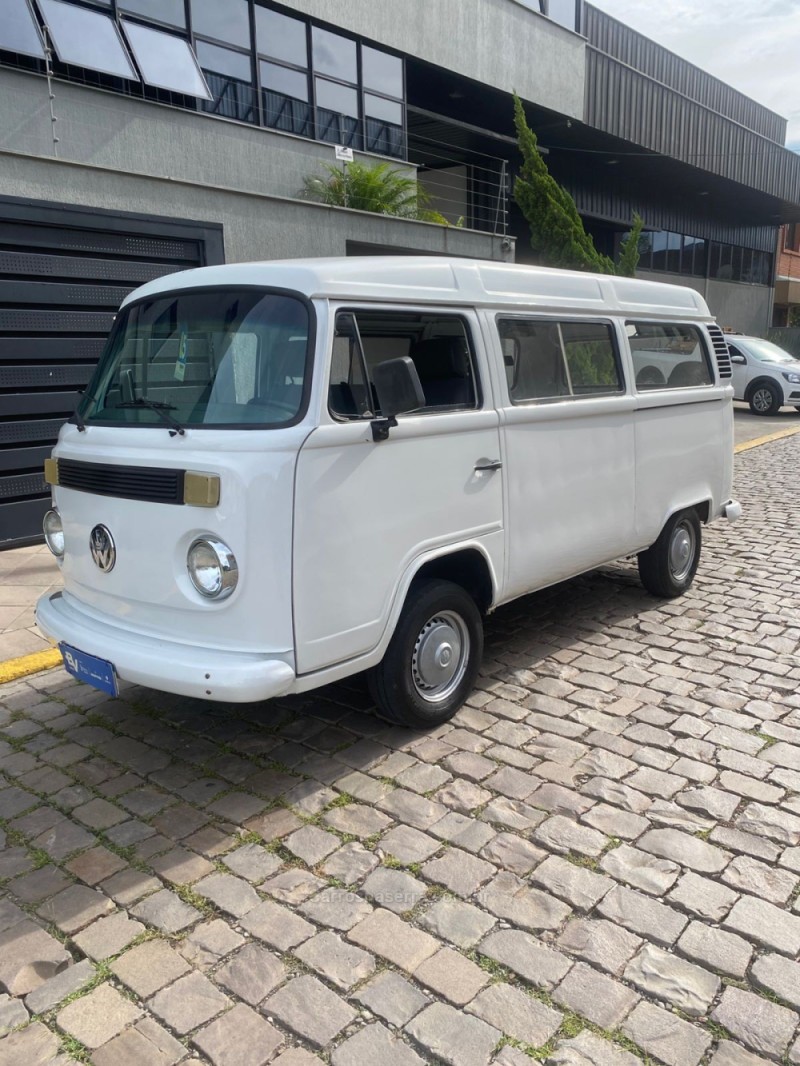 KOMBI 1.6 STD 8V GASOLINA 3P MANUAL - 2005 - CAXIAS DO SUL