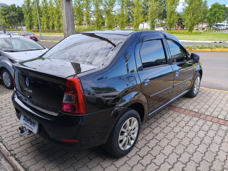 LOGAN 1.0 EXPRESSION 16V FLEX 4P MANUAL - 2013 - BOM PRINCíPIO