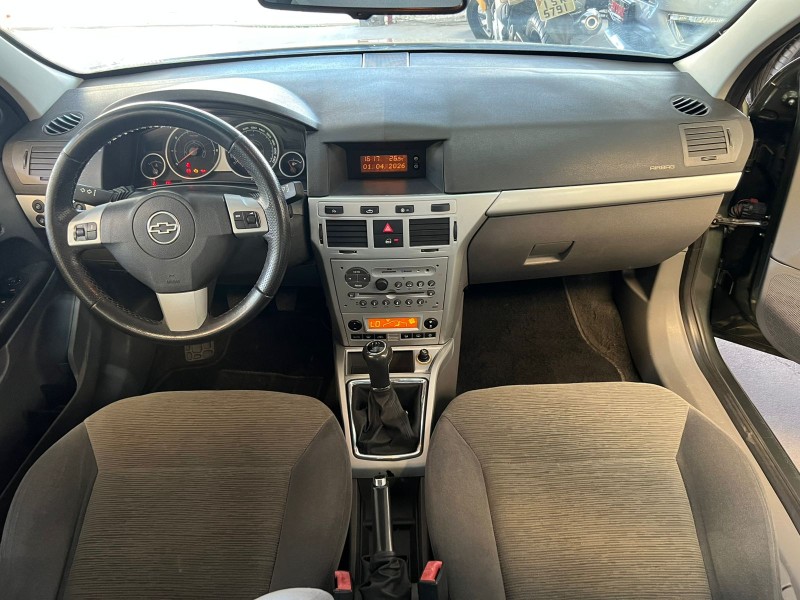 VECTRA 2.0 MPFI ELEGANCE 8V 140CV FLEX 4P MANUAL - 2011 - CAXIAS DO SUL