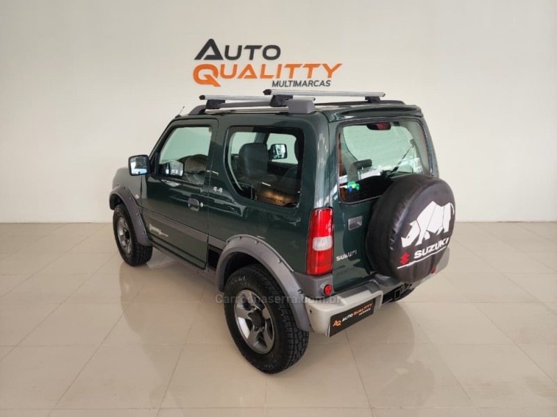 JIMNY 1.3 4SPORT 4X4 16V GASOLINA 2P MANUAL - 2015 - CAXIAS DO SUL