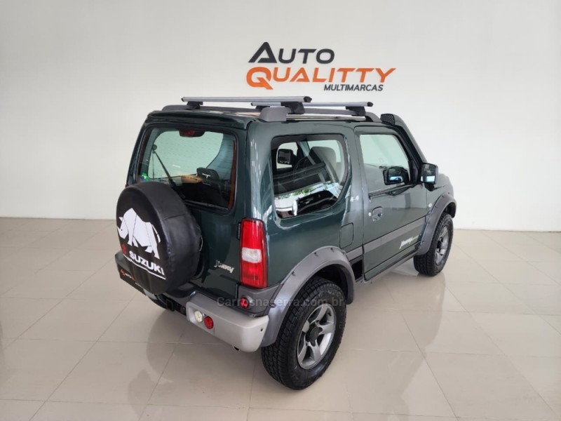 JIMNY 1.3 4SPORT 4X4 16V GASOLINA 2P MANUAL - 2015 - CAXIAS DO SUL