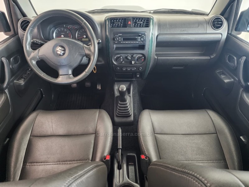 JIMNY 1.3 4SPORT 4X4 16V GASOLINA 2P MANUAL - 2015 - CAXIAS DO SUL