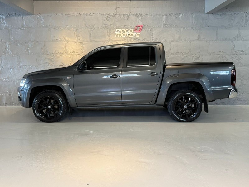 AMAROK 3.0 V6 TDI HIGHLINE CD DIESEL 4MOTION AUTOMÁTICO - 2022 - CAXIAS DO SUL