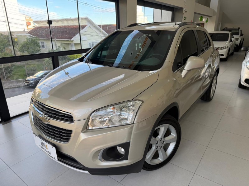 tracker 1.8 mpfi ltz 4x2 16v flex 4p automatico 2015 caxias do sul