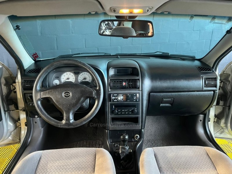 ASTRA 2.0 MPFI CD 8V GASOLINA 4P MANUAL - 2004 - CAXIAS DO SUL