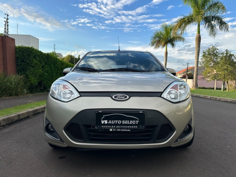 FIESTA 1.6 MPI CLASS 8V GASOLINA 4P MANUAL - 2011 - SãO LEOPOLDO