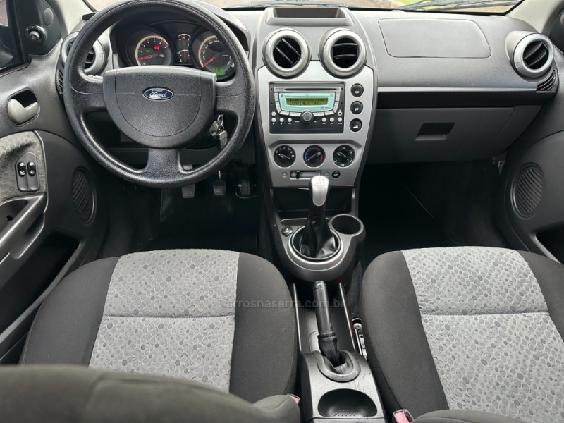 FIESTA 1.6 MPI CLASS 8V GASOLINA 4P MANUAL - 2011 - SãO LEOPOLDO