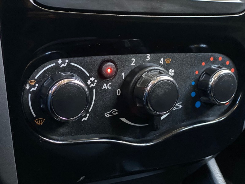 SANDERO 1.6 PRIVILÉGE 16V FLEX 4P AUTOMÁTICO - 2013 - CAXIAS DO SUL