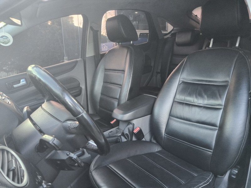 FOCUS 2.0 TITANIUM HATCH 16V FLEX 4P AUTOMÁTICO - 2013 - SãO SEBASTIãO DO CAí