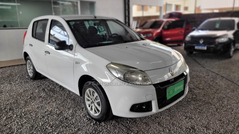 SANDERO 1.0 EXPRESSION 16V FLEX 4P MANUAL - 2013 - CAXIAS DO SUL