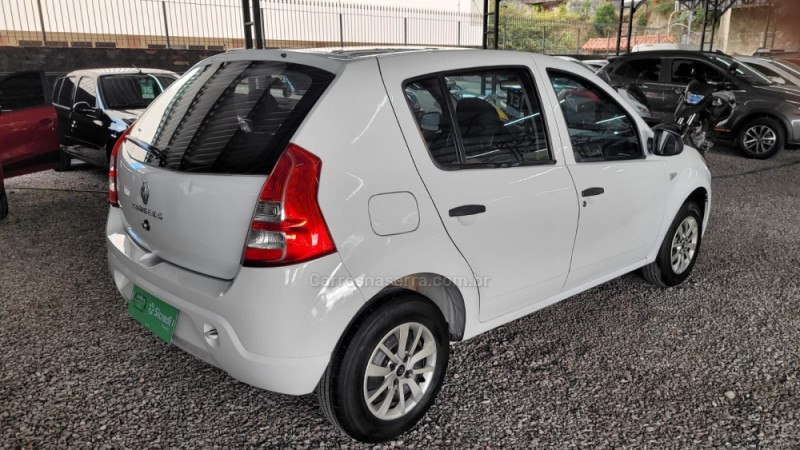 SANDERO 1.0 EXPRESSION 16V FLEX 4P MANUAL - 2013 - CAXIAS DO SUL