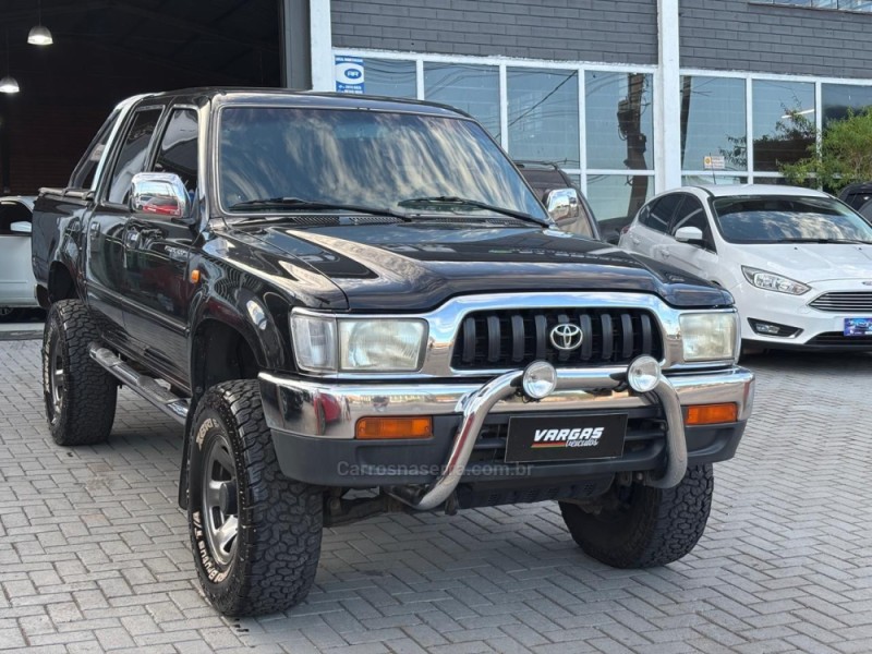 HILUX 3.0 SRV 4X2 CD 8V DIESEL 4P MANUAL - 2002 - CAXIAS DO SUL