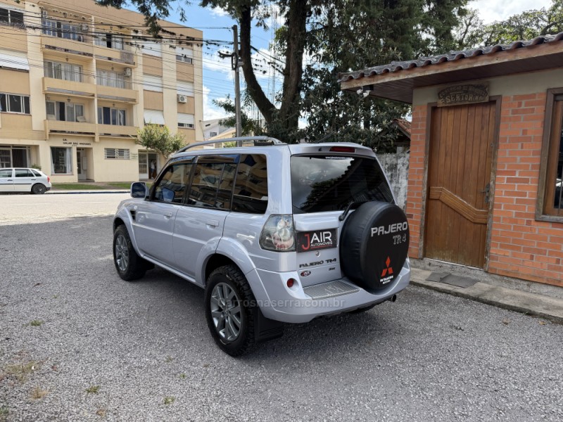 PAJERO TR4 2.0 4X2 16V 140CV FLEX 4P MANUAL - 2014 - GARIBALDI