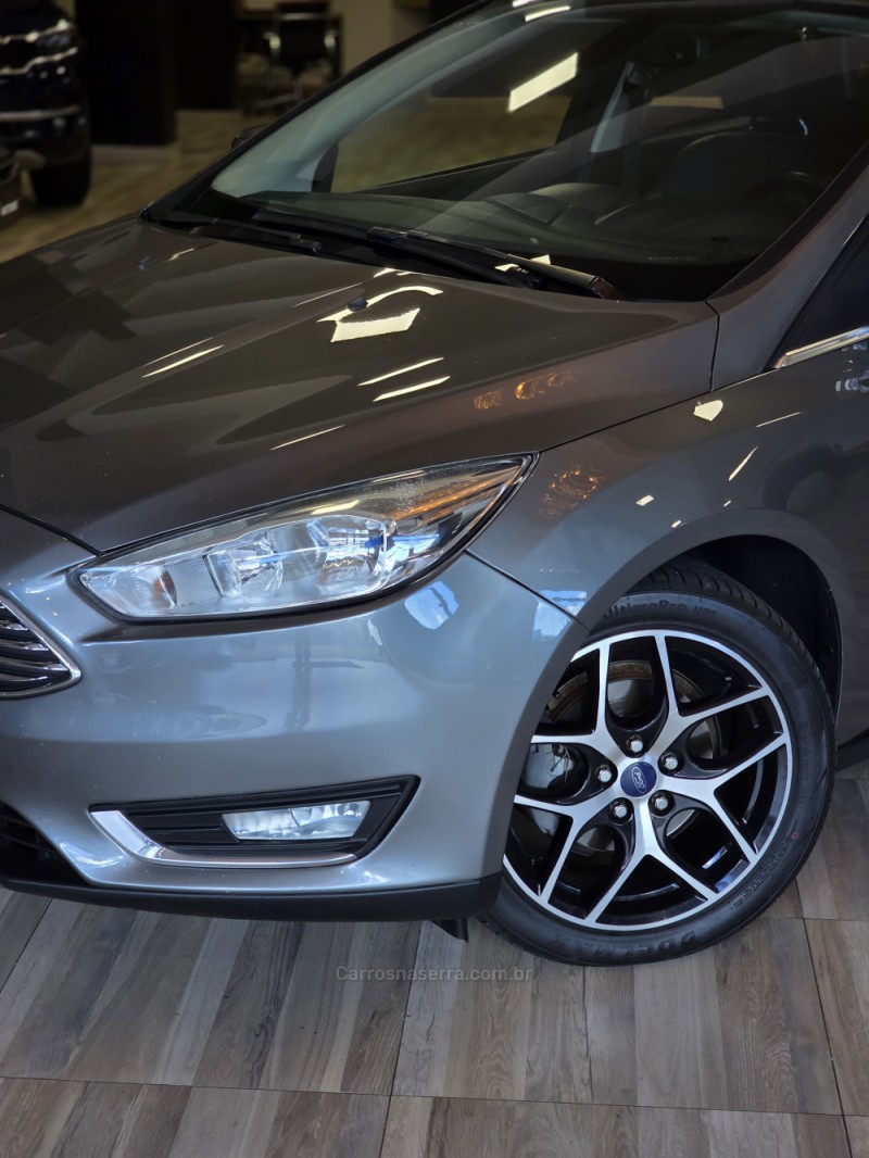 FOCUS 2.0 TITANIUM HATCH 16V FLEX 4P AUTOMÁTICO - 2017 - CAXIAS DO SUL