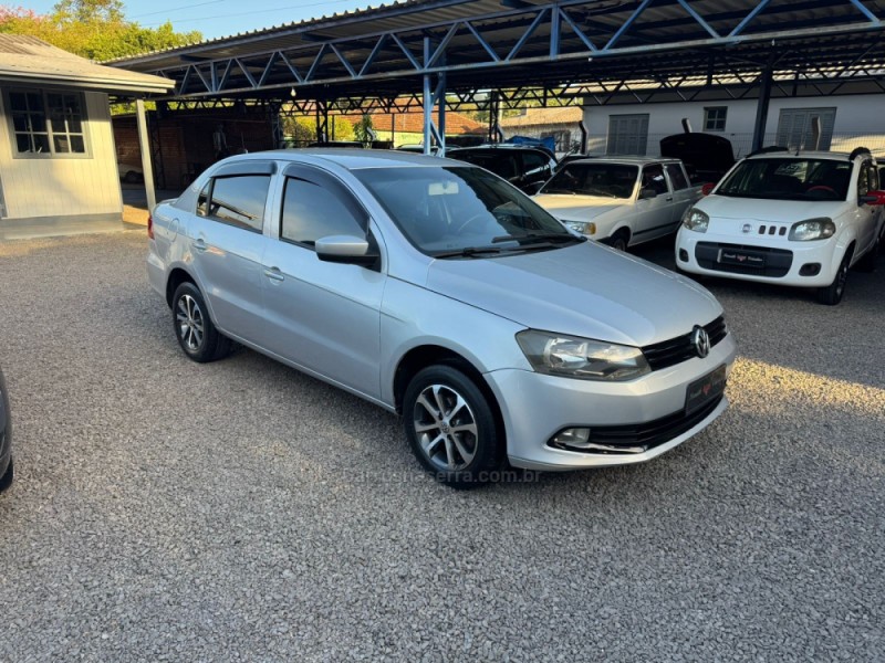 VOYAGE 1.0 MI CITY 8V FLEX 4P MANUAL - 2014 - IGREJINHA