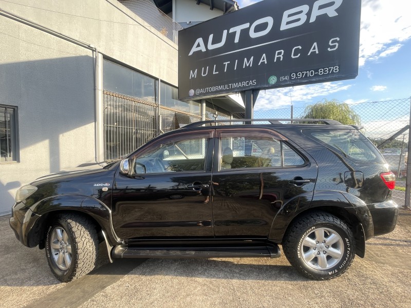 HILUX SW4 3.0 SRV 4X4 7 LUGARES 16V TURBO INTERCOOLER DIESEL 4P AUTOMÁTICO - 2010 - CAXIAS DO SUL