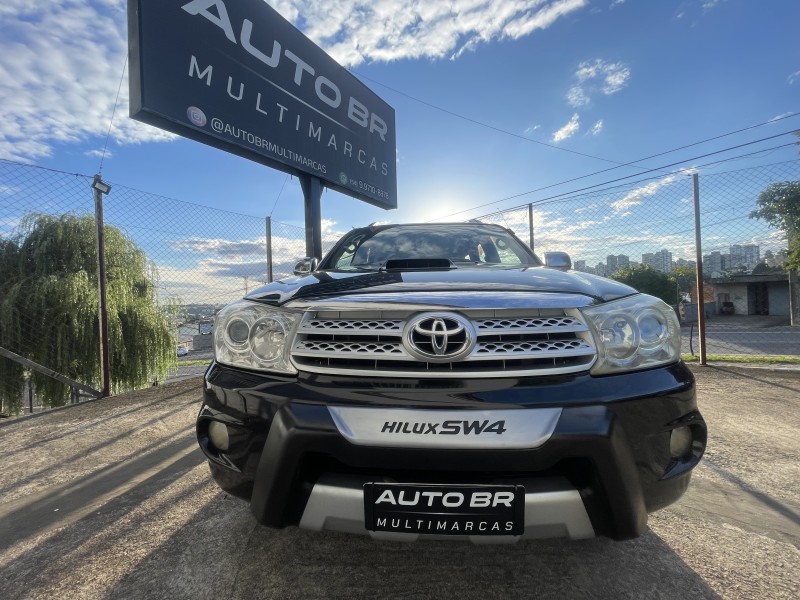 HILUX SW4 3.0 SRV 4X4 7 LUGARES 16V TURBO INTERCOOLER DIESEL 4P AUTOMÁTICO - 2010 - CAXIAS DO SUL