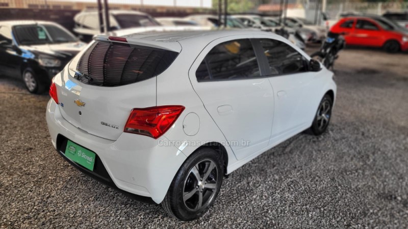 ONIX 1.4 MPFI LTZ 8V FLEX 4P MANUAL - 2017 - CAXIAS DO SUL