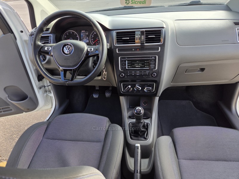 FOX 1.0 MI BLUEMOTION 8V FLEX 4P MANUAL - 2016 - PICADA CAFé