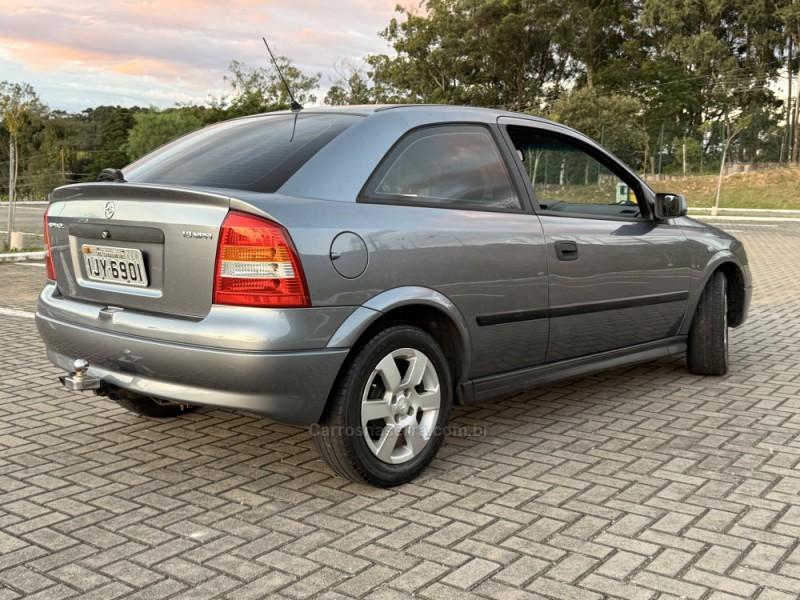 ASTRA 1.8 MPFI GL 8V GASOLINA 2P MANUAL - 2001 - CAXIAS DO SUL
