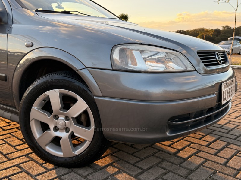 ASTRA 1.8 MPFI GL 8V GASOLINA 2P MANUAL - 2001 - CAXIAS DO SUL