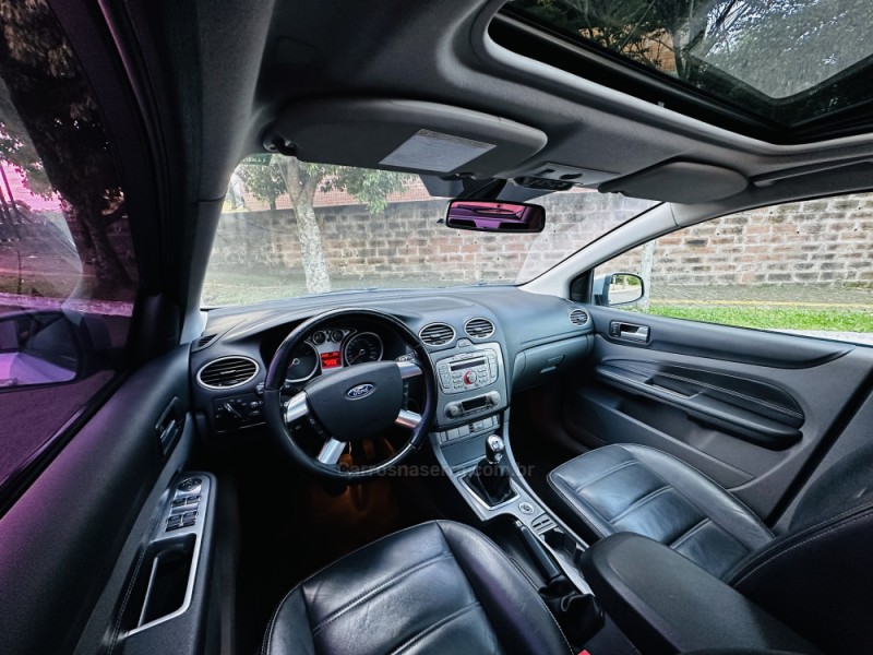 FOCUS 2.0 TITANIUM HATCH 16V FLEX 4P MANUAL - 2013 - FARROUPILHA