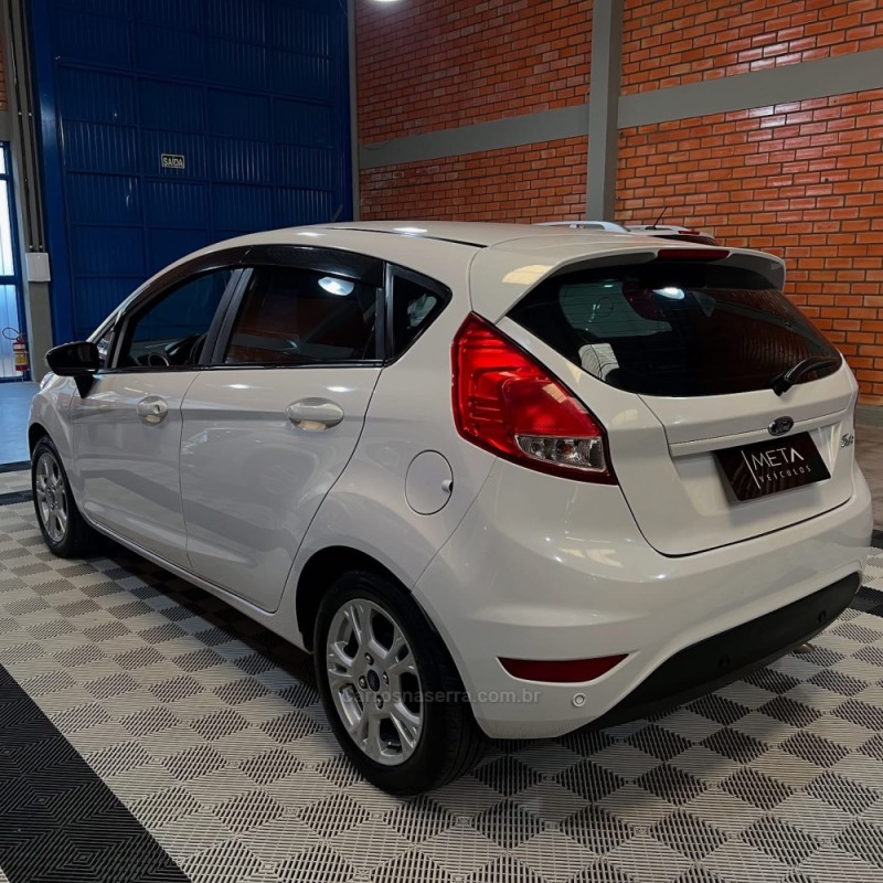 FIESTA 1.6 SE HATCH 16V FLEX 4P MANUAL - 2016 - BENTO GONçALVES