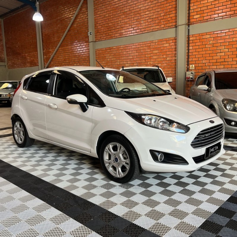FIESTA 1.6 SE HATCH 16V FLEX 4P MANUAL - 2016 - BENTO GONçALVES