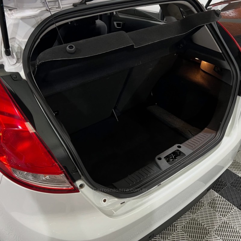 FIESTA 1.6 SE HATCH 16V FLEX 4P MANUAL - 2016 - BENTO GONçALVES