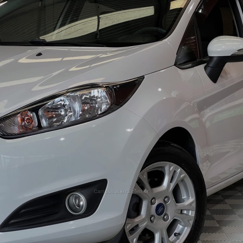 FIESTA 1.6 SE HATCH 16V FLEX 4P MANUAL - 2016 - BENTO GONçALVES