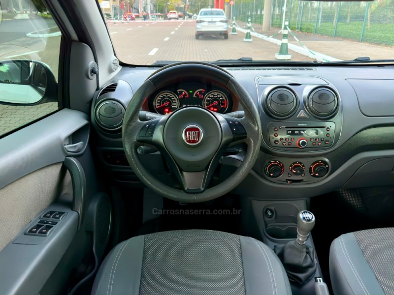 PALIO 1.6 MPI ESSENCE 16V FLEX 4P MANUAL - 2013 - ESTâNCIA VELHA