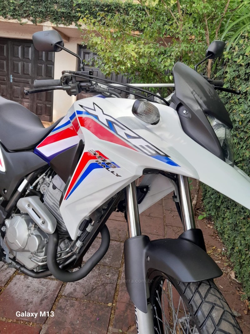 XRE 300  - 2016 - LAJEADO