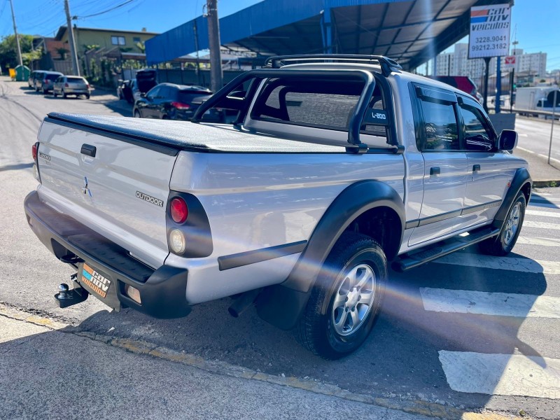 L200 OUTDOOR 2.5 HPE 4X4 CD 8V TURBO INTERCOOLER DIESEL 4P MANUAL - 2011 - CAXIAS DO SUL