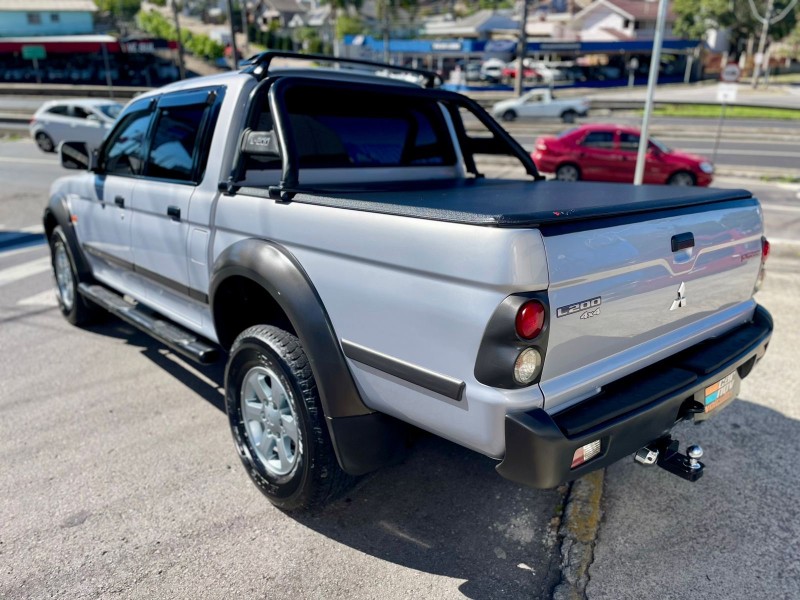 L200 OUTDOOR 2.5 HPE 4X4 CD 8V TURBO INTERCOOLER DIESEL 4P MANUAL - 2011 - CAXIAS DO SUL