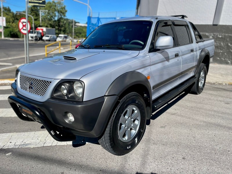 L200 OUTDOOR 2.5 HPE 4X4 CD 8V TURBO INTERCOOLER DIESEL 4P MANUAL - 2011 - CAXIAS DO SUL
