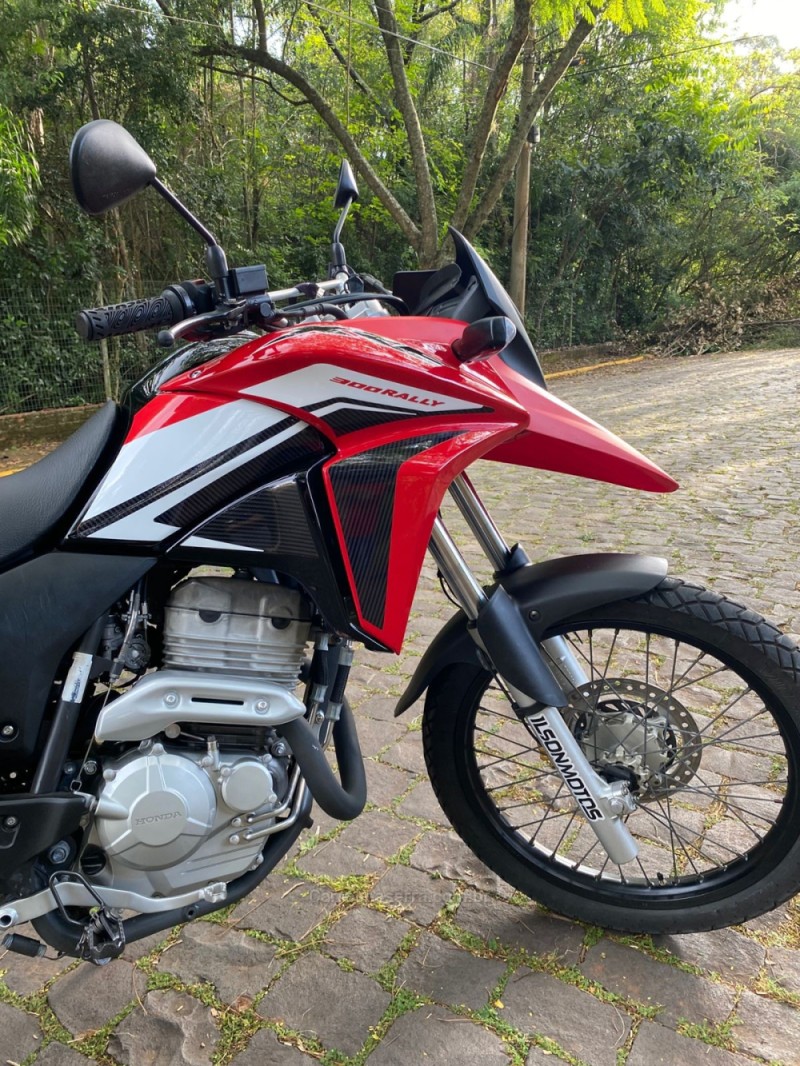 XRE 300  - 2015 - LAJEADO