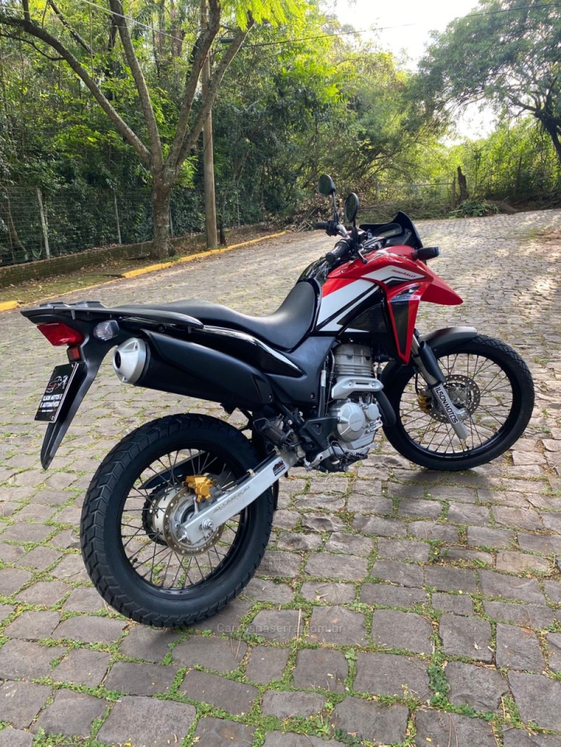 XRE 300  - 2015 - LAJEADO