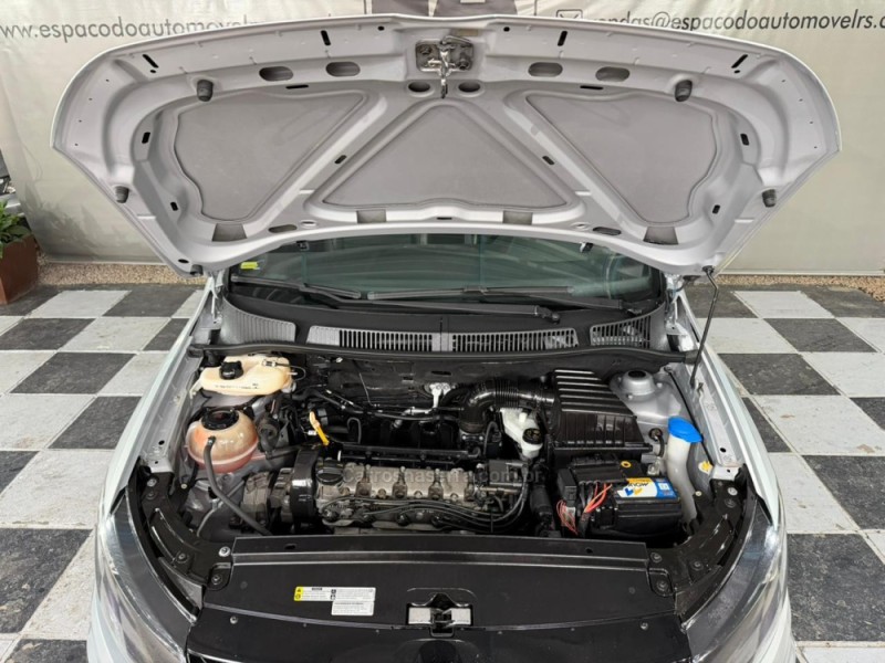 FOX 1.6 MI EXTREME 8V FLEX 4P MANUAL - 2018 - NOVA PRATA