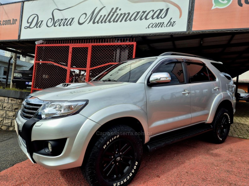 hilux sw4 3.0 srv 4x4 16v turbo intercooler diesel 4p automatico 2012 farroupilha