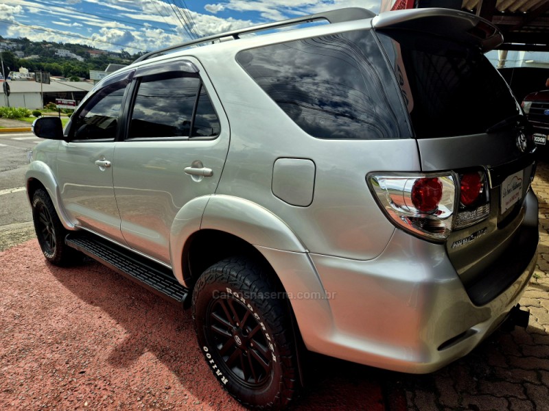 HILUX SW4 3.0 SRV 4X4 16V TURBO INTERCOOLER DIESEL 4P AUTOMÁTICO - 2012 - FARROUPILHA