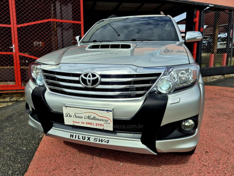 HILUX SW4 3.0 SRV 4X4 16V TURBO INTERCOOLER DIESEL 4P AUTOMÁTICO - 2012 - FARROUPILHA