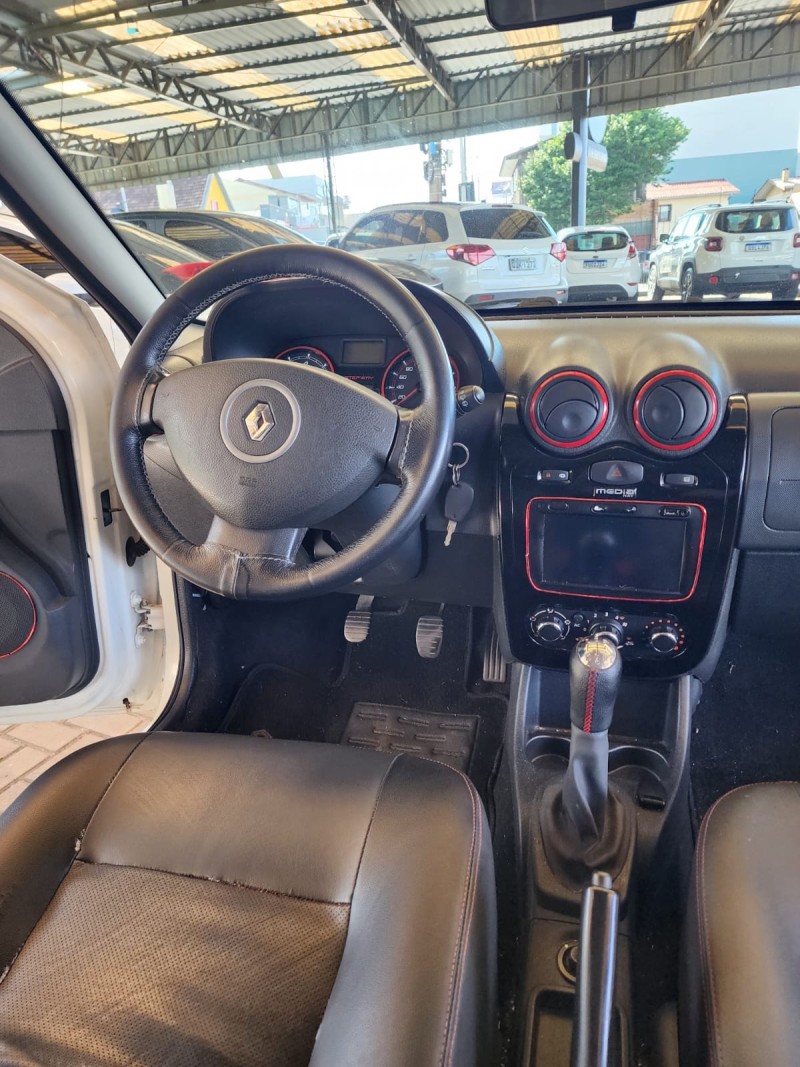 SANDERO 1.6 STEPWAY 8V FLEX 4P MANUAL - 2014 - CAXIAS DO SUL