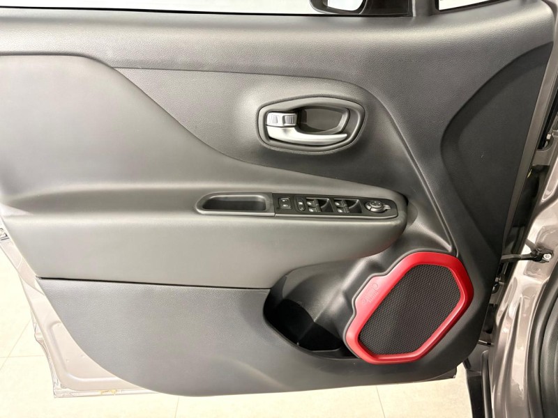 RENEGADE 2.0 16V TURBO DIESEL TRAILHAWK 4P 4X4 AUTOMÁTICO - 2021 - FARROUPILHA