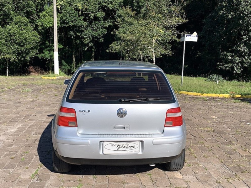 GOLF 1.6 MI FLASH 8V FLEX 4P MANUAL - 2006 - GUAPORé