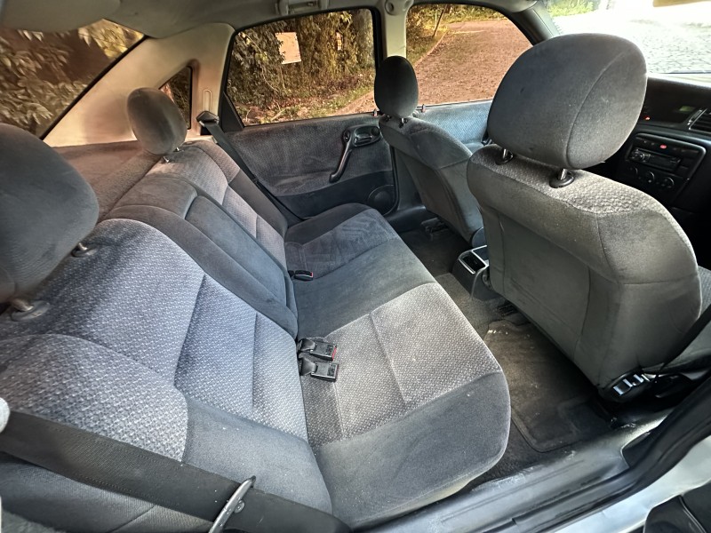 VECTRA 2.2 MPFI GLS 8V GASOLINA 4P MANUAL - 2000 - CAXIAS DO SUL
