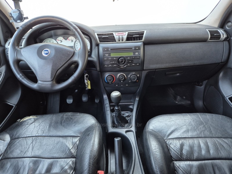 STILO 1.8 MPI 8V GASOLINA 4P MANUAL - 2006 - CAXIAS DO SUL