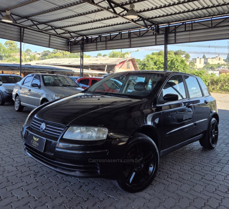 STILO 1.8 MPI 8V GASOLINA 4P MANUAL - 2006 - CAXIAS DO SUL