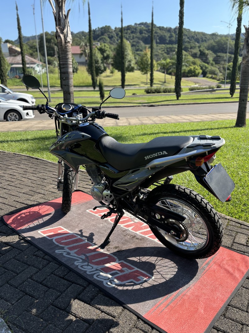 NXR 150 BROS ESD - 2011 - FELIZ