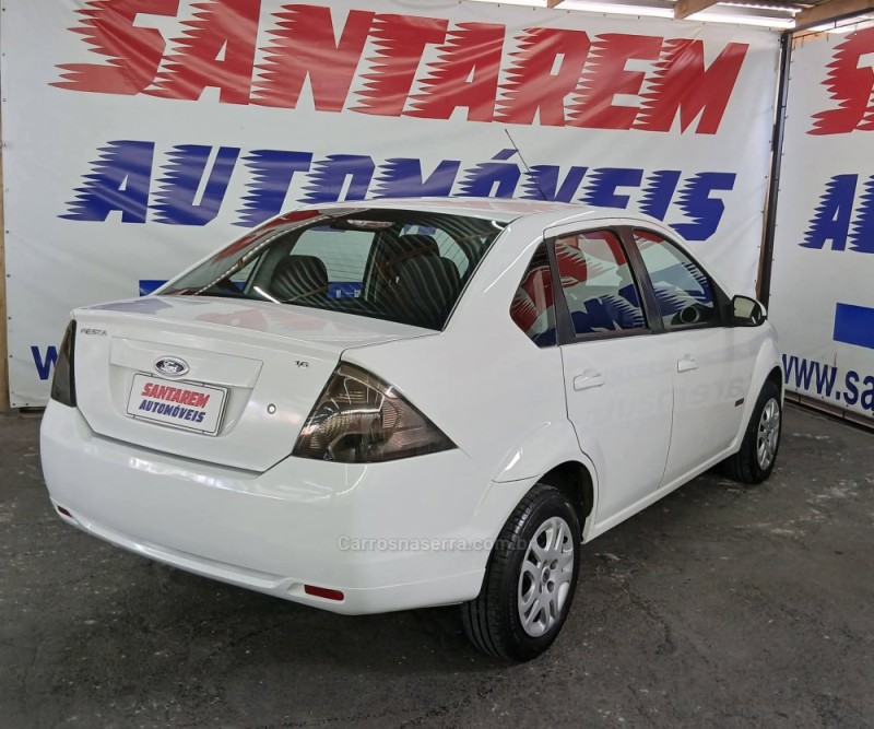 FIESTA 1.6 MPI CLASS SEDAN 8V FLEX 4P MANUAL - 2013 - CAXIAS DO SUL